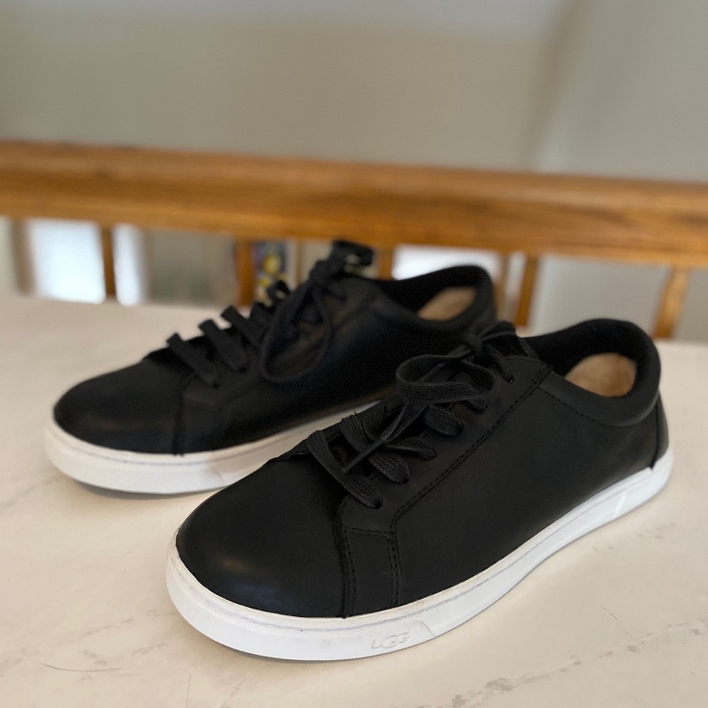 Women’s leather UGG Sneakers